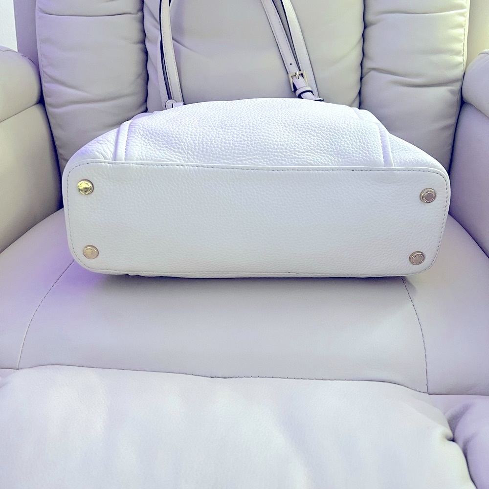 🎁Calvin Kline handbag w/ pebbled leather.VERY SOFT & SUPPLE🎁 - Picture 6 of 11